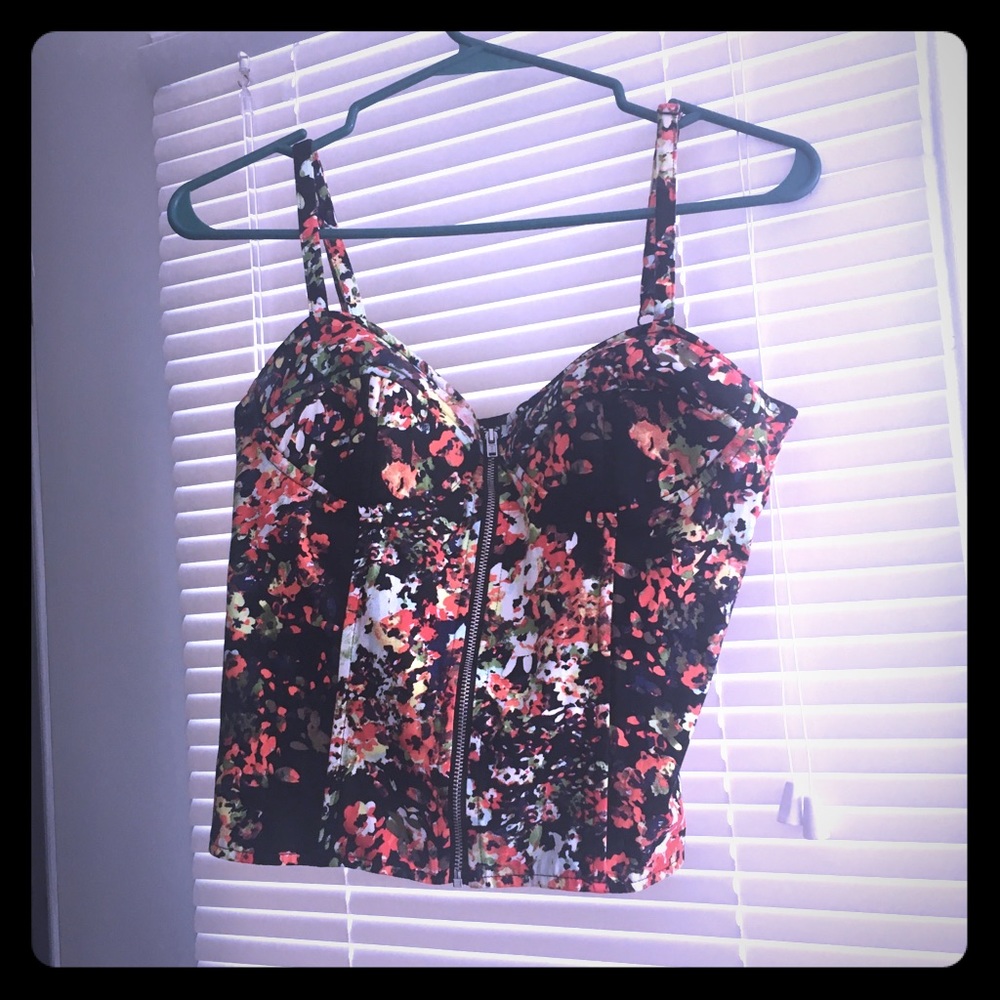 Crop top